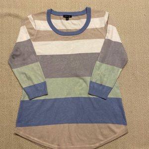 Karissa and Me. Lightweight Sweater. Size L.